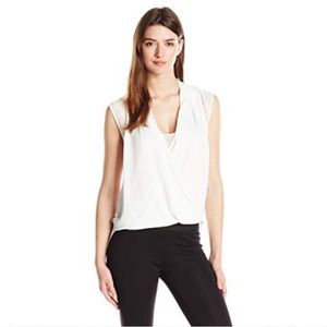 BCBG - REMY TWIST FRONT TOP